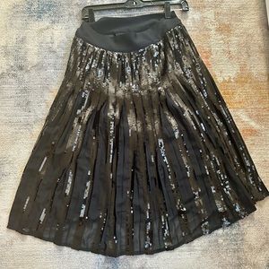 Express Sequin black pleated skirt